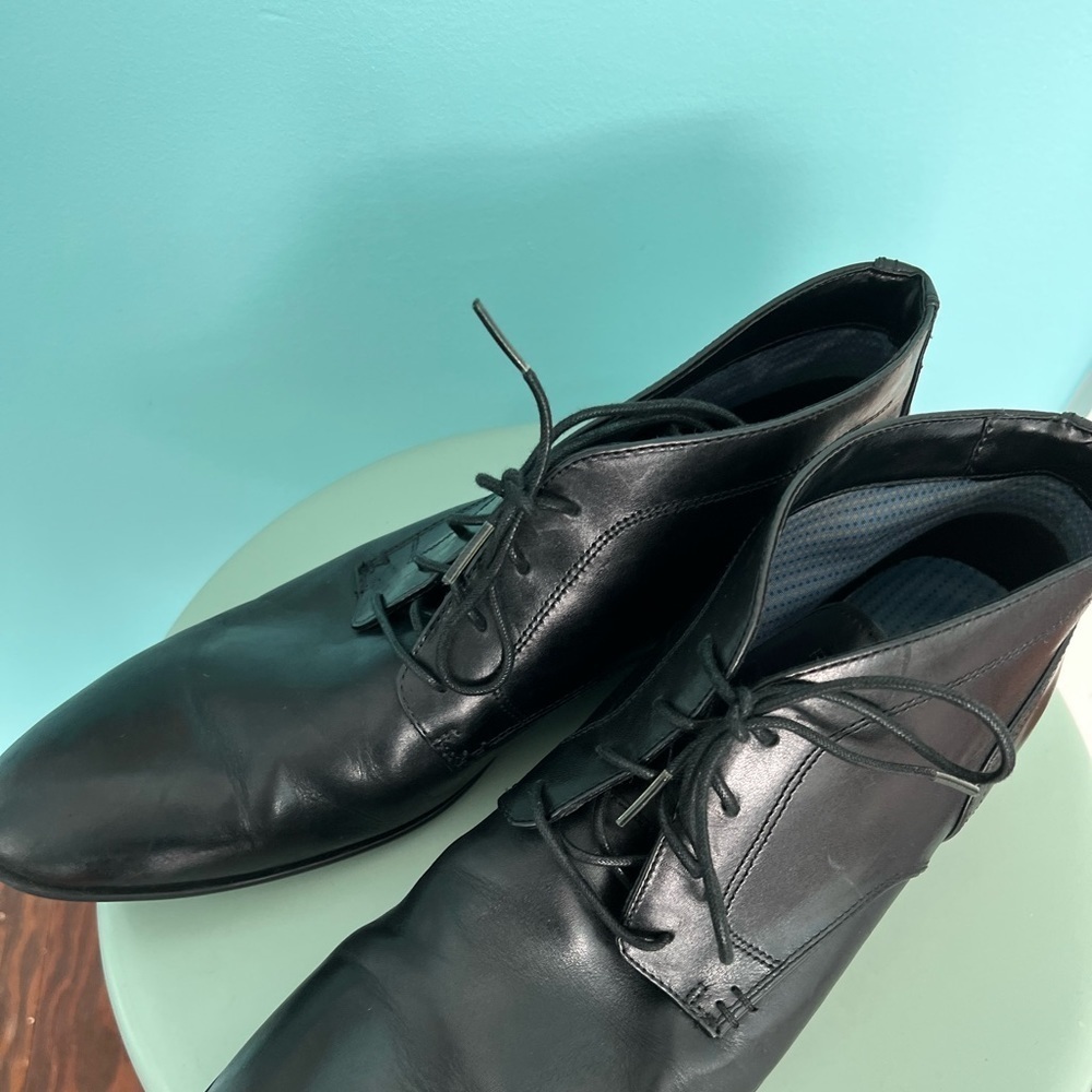 Mens black boots, Rockport size 10.5, great condition